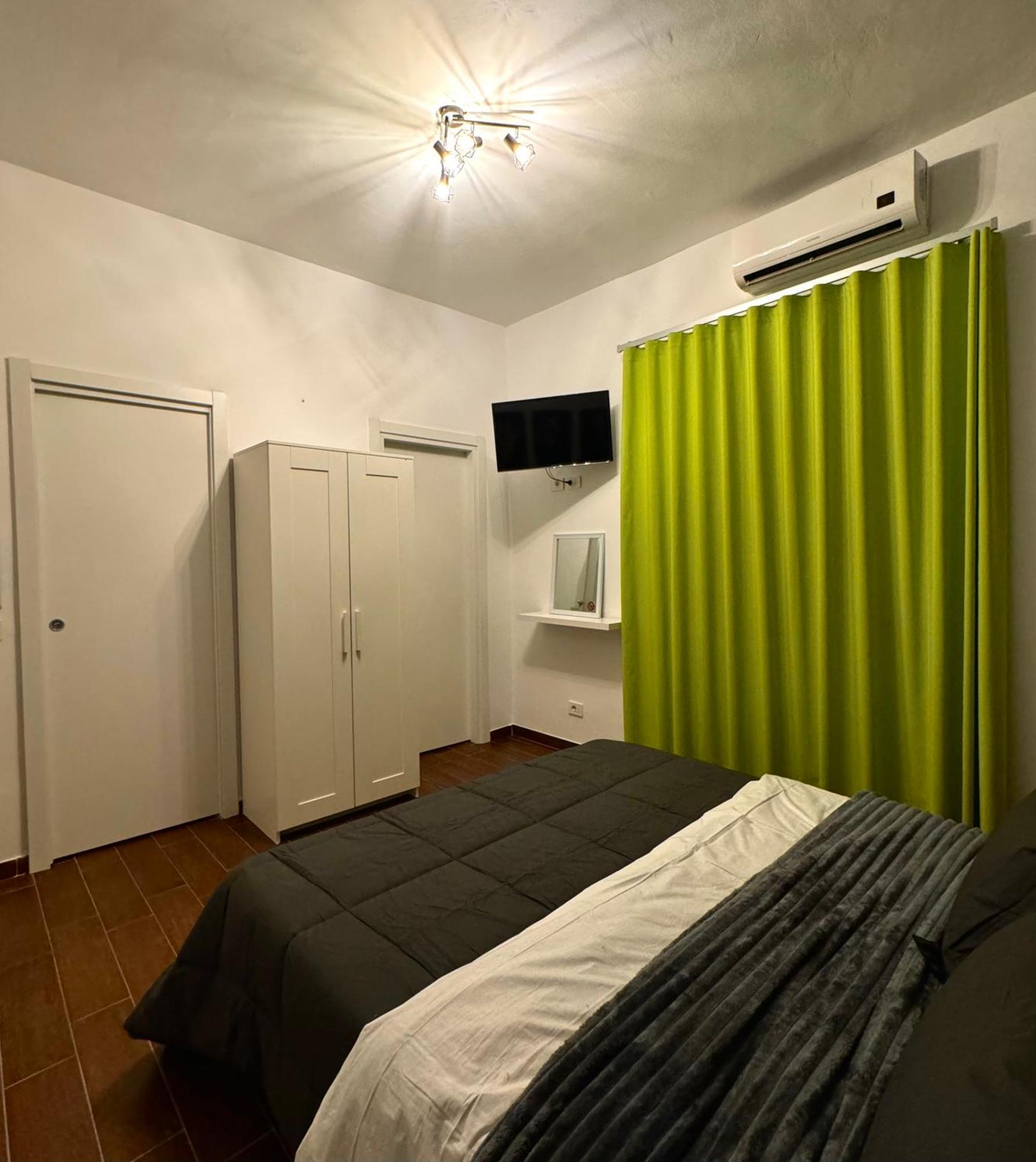 Enotria Bnb Bed and Breakfast Reggio Calabria Exterior foto